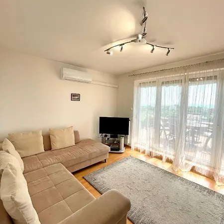 Gabi Panoramaapartman شقة *